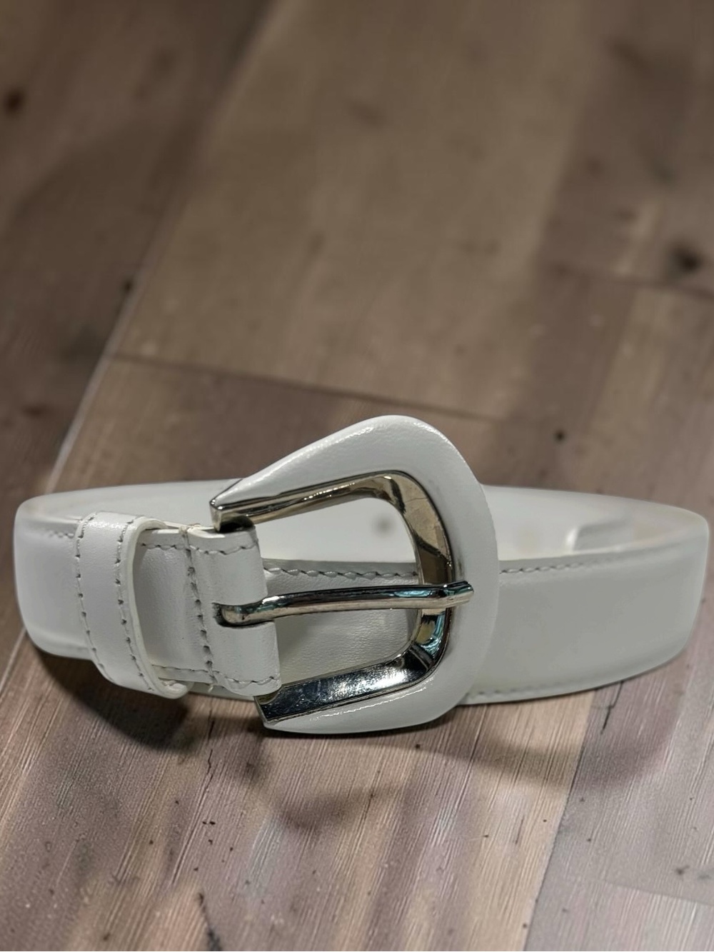 Genuine Leather Skinny Belt Solid White Minimalist Made in USA Women’s Size M